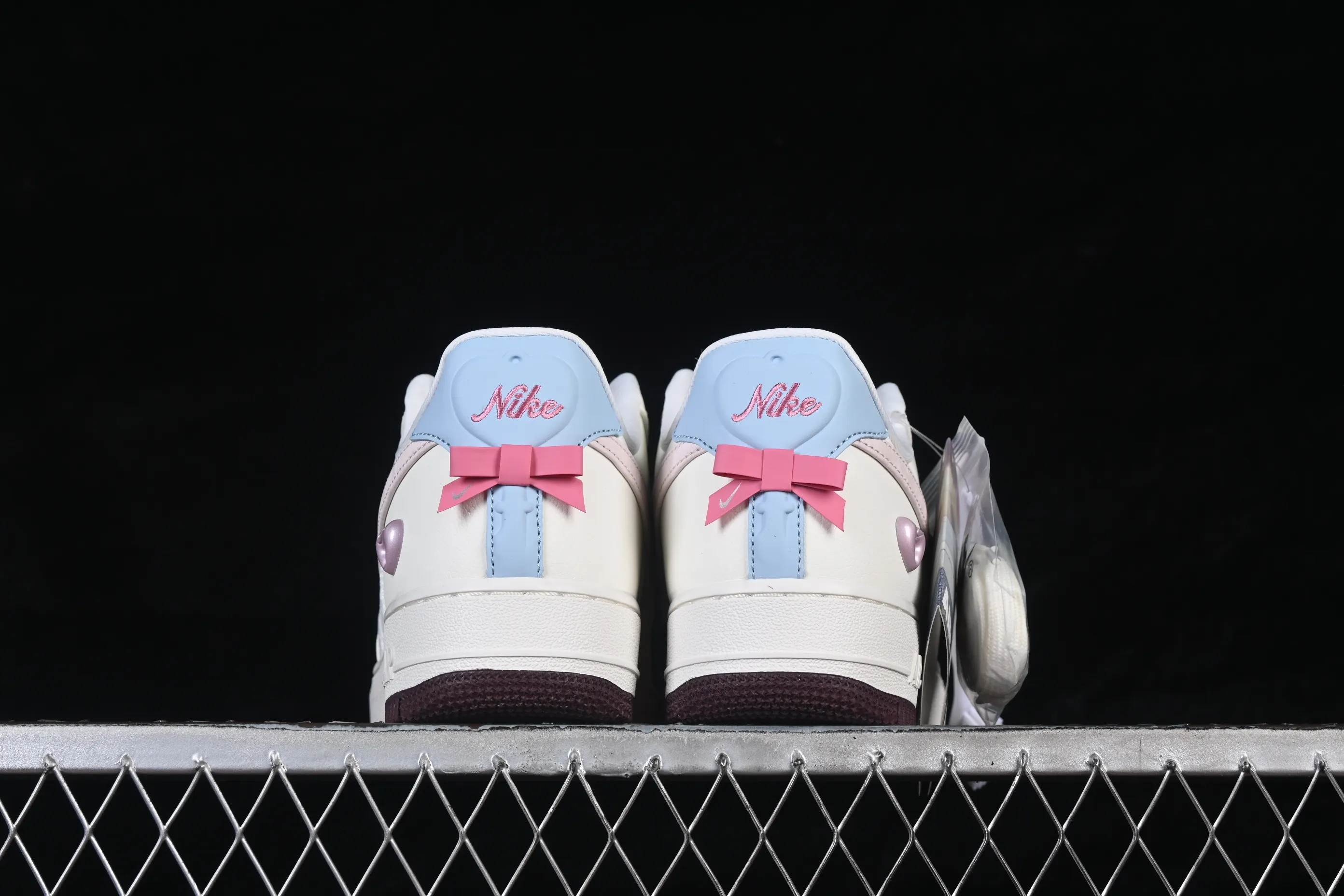 All categories Nk Air Force 1 Air Force series Nk Air Force 1 Low Air Force low-top Nike Air Force 1'07 Low Valentine's Day limited Air Force 1 low-top casual sneakers IQ4937-161